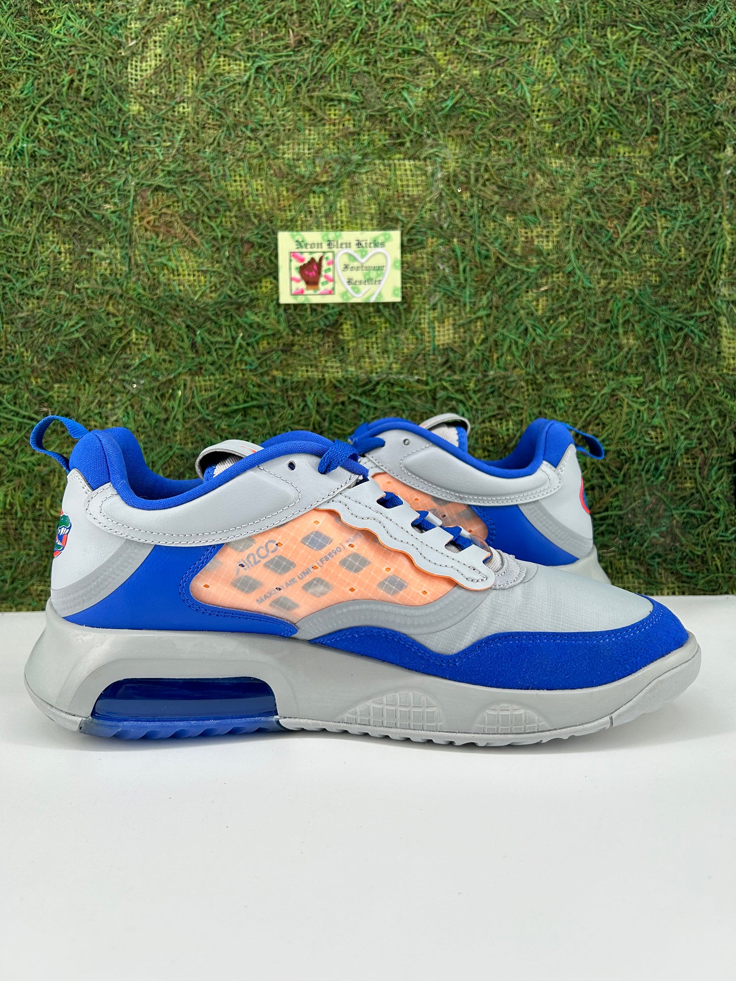 Size 10.5 Men- Jordan Max 200 ‘Florida Gators’ CZ4944-003