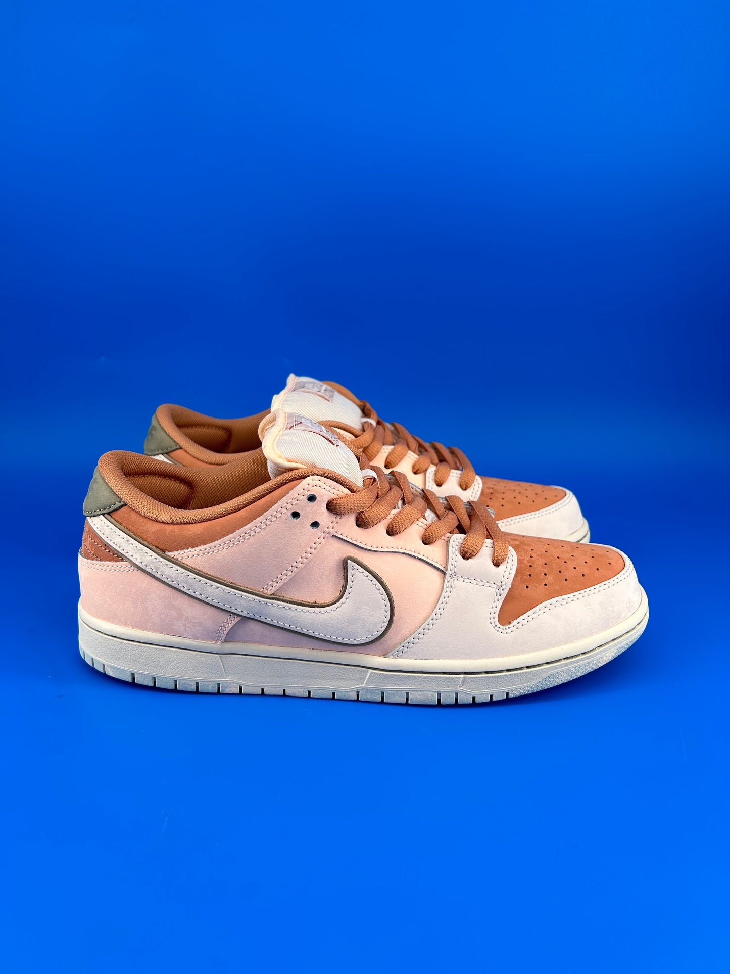 Size 10.5 men/ 12 women- Nike SB Dunk Low Pro Premium