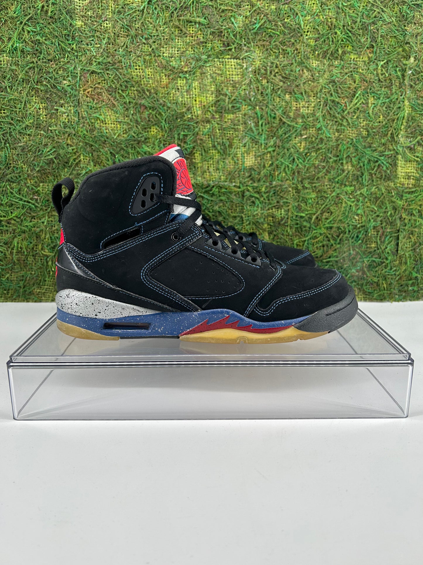 Size 6.5 youth- Jordan Sixty Plus 365163-062